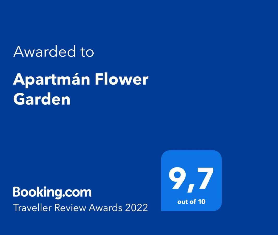 Rekreacny Domcek Flower Garden - Self Check In Dolny Kubin Exterior photo